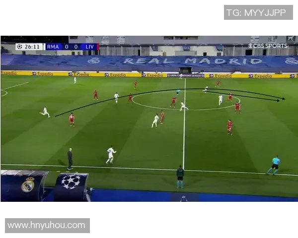 克罗斯在球场上的传奇之路与足球世界的影响力分析