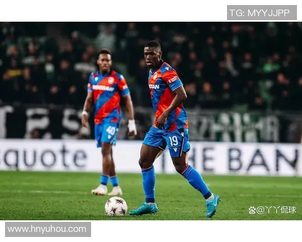 布加勒斯特与比尔森的激烈对决揭示足球战术与团队精神的较量