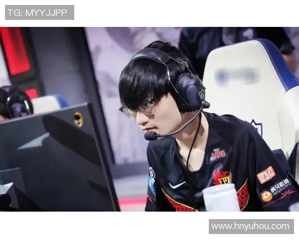 世界大师赛分析：FPX团队协作展现出色配合与战术执行力