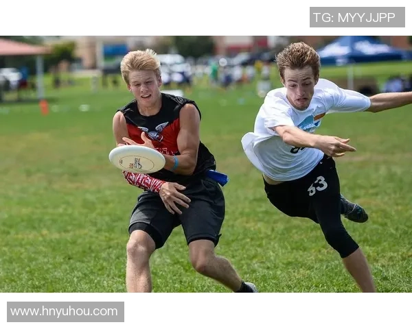 深圳飞盘队在攀岩联赛中以98分稳居积分榜首位